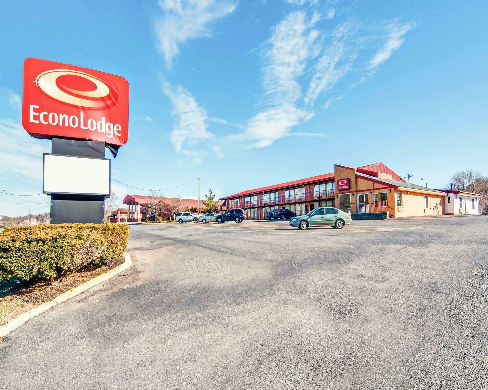 Econo Lodge Marion I-81 Exterior photo